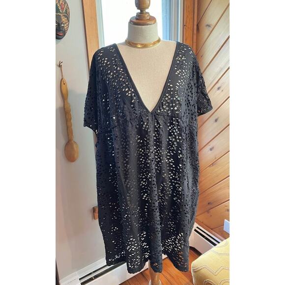 Oversized Black Abstract Cutout Beach Coverup Dress - Picture 2 of 8